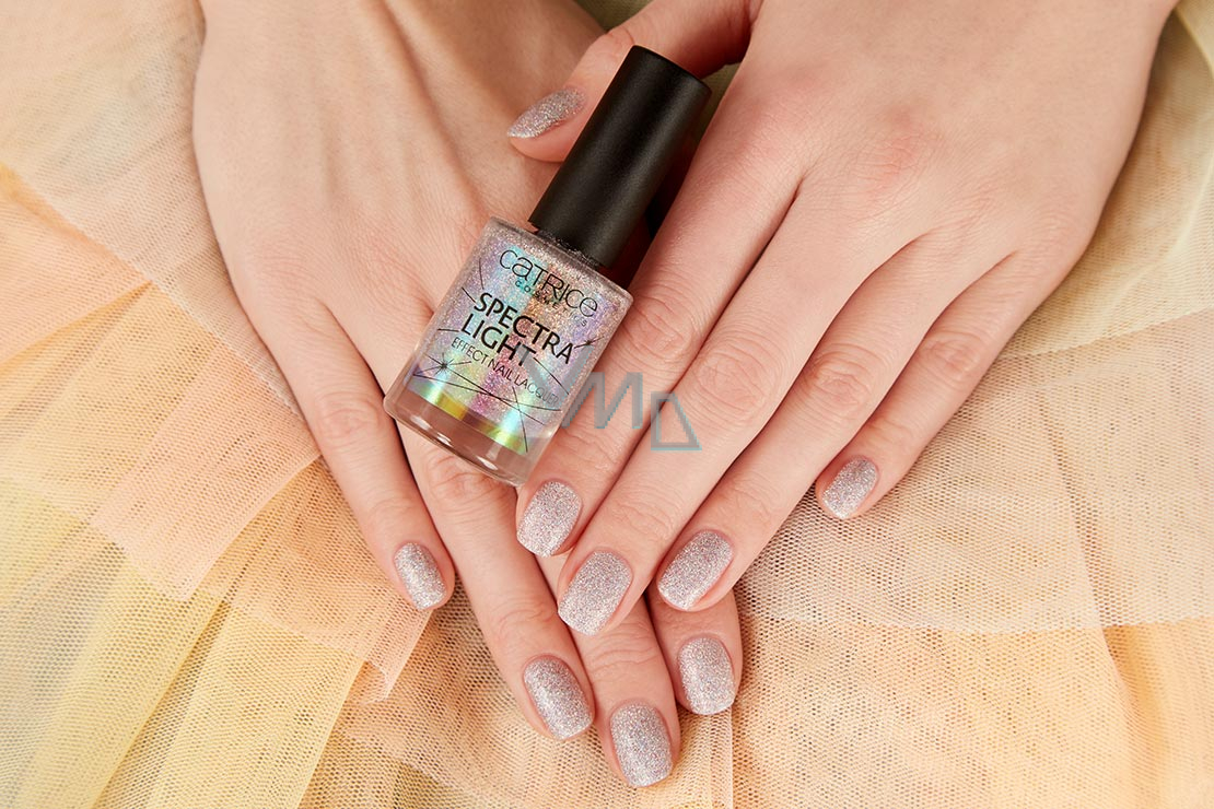 Catrice Spectra Light Effect polish 01 Down The Milky Way VMD parfumerie - drogerie