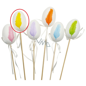 Plastic white egg, yellow feather recess 6 cm + skewers