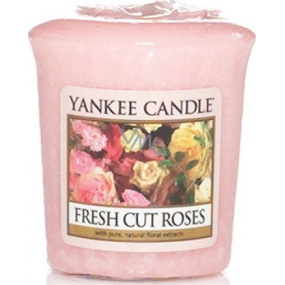 Yankee Candle Fresh Cut Roses - Freshly cut roses scented votive candle 49 g