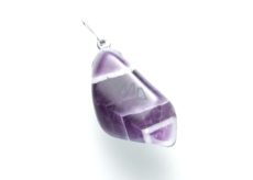Amethyst Malawi Trommel pendant natural stone M, approx. 2,5 cm, stone of kings and bishops