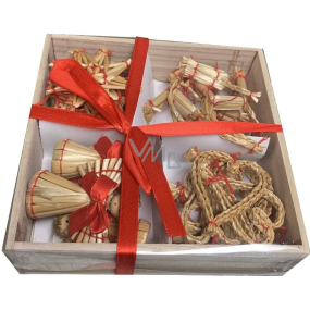 Straw ornaments in a box of 24 pieces