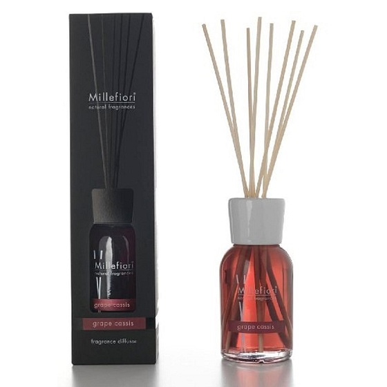 Millefiori Milano Natural Grape Cassis - Grapes and Blackcurrant Diffuser 250 ml + 8 reeds, 30 cm long, for medium-sized spaces, lasts at least 3 months