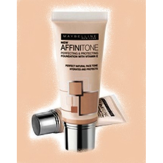 Maybelline Affinitone Makeup 03 Light Sandbeige 30 ml
