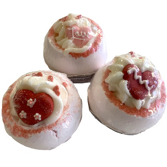 Bomb Cosmetics We Love Essences - Fell in Love Bath Blaster 160 g mix