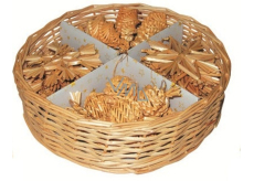 Straw decorations in basket 34 pieces