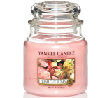 Yankee Candle Fresh Cut Roses - Classic cut glass scented candle Classic medium glass 411 g