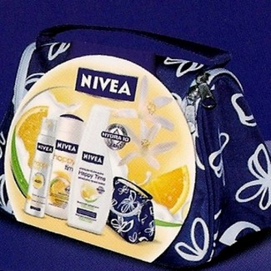 Nivea Happy Time shower gel 250 ml + antiperspirant spray 150 ml + body lotion 400 ml, for women cosmetic set