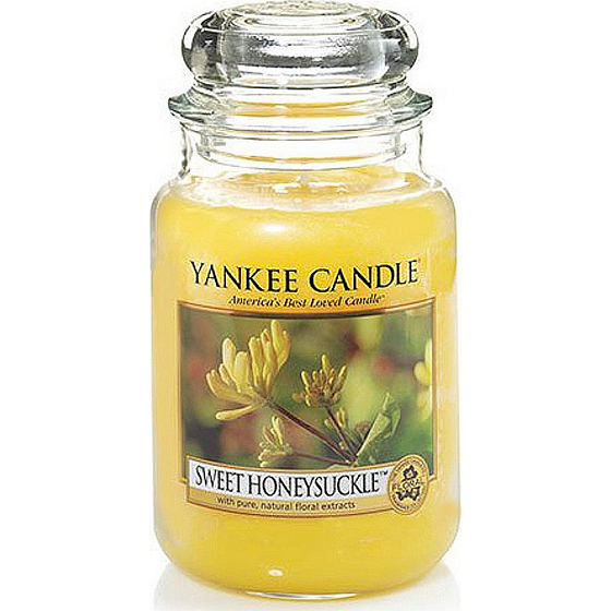 Yankee Candle Sweet Honeysuckle - Sweet honeysuckle scented candle Classic large glass 623 g