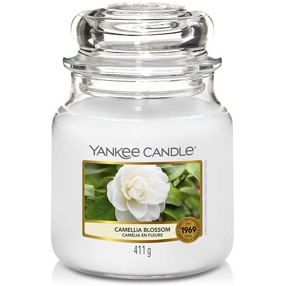 Yankee Candle Camellia Blossom - Camellia Scented Candle Classic Medium Jar 411 g