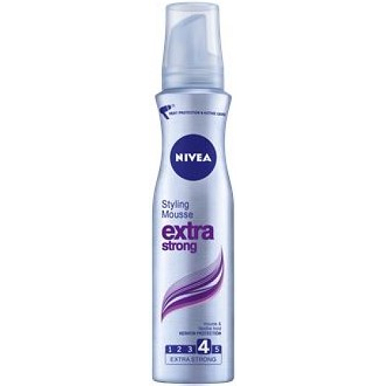 Nivea Extra Strong extra strong stiffening foam hardener 150 ml
