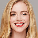 Essence This Is Me Lipstick Lipstick 02 Happy 3.5 g