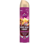 Glade Merry Berry & Bright with the scent of merlot, berries and spices air freshener spray 300 ml