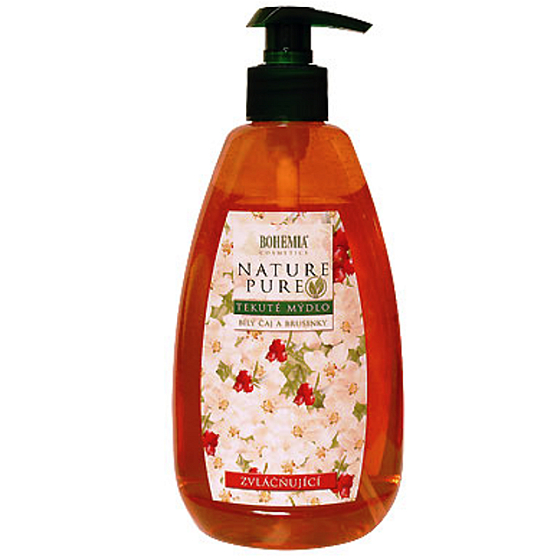 Bohemia Gifts White tea and Cranberries emollient liquid soap 500 ml