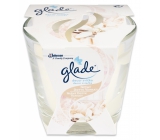 Glade Vanilla scented candle in glass, burning time up to 30 hours 70 g