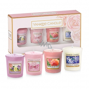Yankee Candle Mothers Day - Mother's Day Floral Candy - Cake with flowers + Blush Bouquet - Pink bouquet + Sun Drenched Apricot Rose - Embroidered apricot rose + Midnight Jasmine - Midnight jasmine votive candle 4 x 49 g, gift set