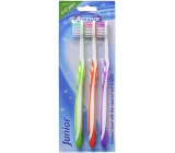 Beauty Formulas Junior gentle toothbrush for children 8-12 years 3 pieces