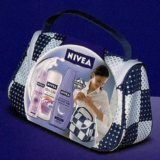 Nivea Double Effect shower gel 250 ml + antiperspirant spray 150 ml + body lotion 400 ml, for women cosmetic set
