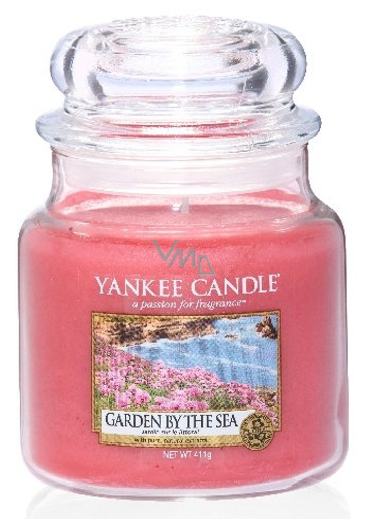 Yankee Candle Garden by the Sea Classic Garden Scented Candle Medium