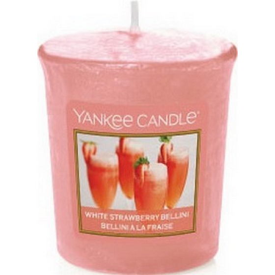 Yankee Candle White Strawberry Bellini - White strawberry cocktail scented votive candle 49 g