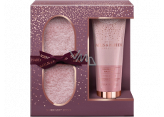 Baylis & Harding Cranberry Martini foot milk 125 ml + soft socks, cosmetic set