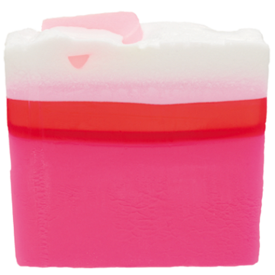 Bomb Cosmetics Love Cloud - Closer to Clouds Natural glycerine soap 100 g