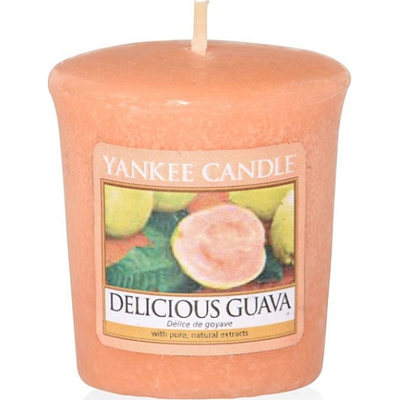 Yankee Candle Delicious Guava - Delicious guava scented votive candle 49 g