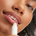 Essence Hydra Oil moisturizing lip balm 3 g