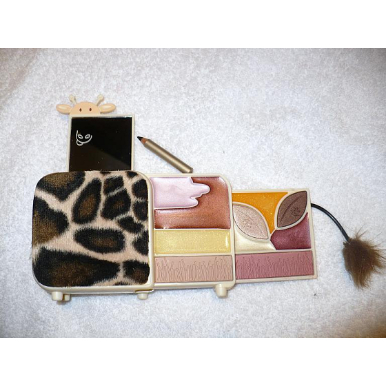 Pupa Zoo Non Conventional Cartridge with decorative cosmetics 35 g Giraffe