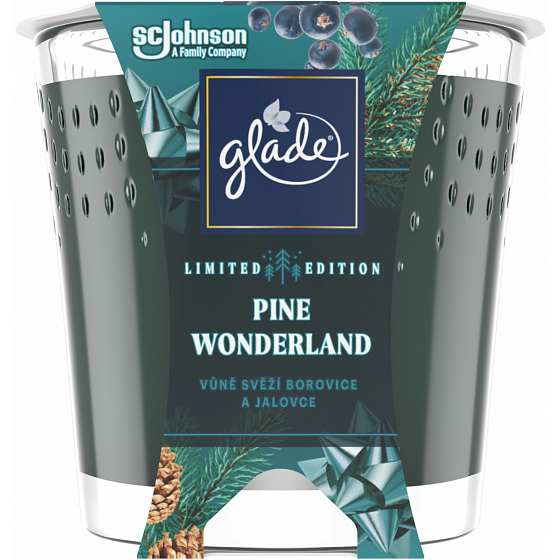 Glade Pine Wonderland pine and juniper scented candle in glass, burning time up to 38 hours 129 g