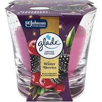 Glade Winter Berries Scented Candle in Glass 112 g