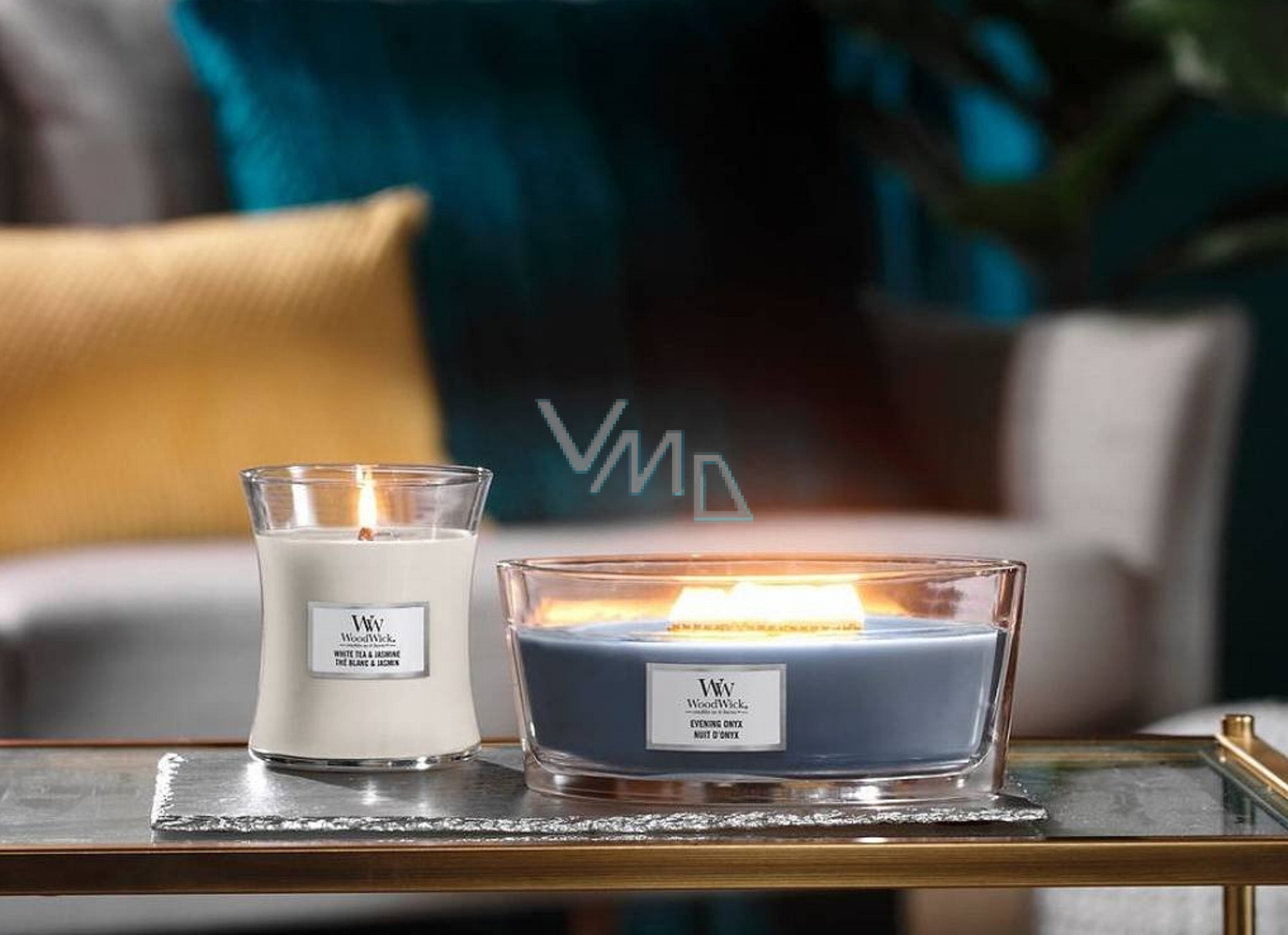 WoodWick White Tea & Jasmine White Tea & Jasmine scented candle with