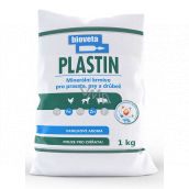 Bioveta Plastin Supplementary mineral feed for pigs, dogs and poultry. 1 kg