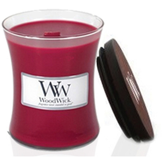 WoodWick Currant - Currant scented candle with wooden wick and glass lid medium 275 g