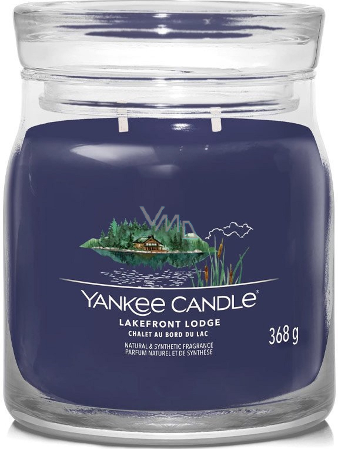 Yankee Candle Lakefront Lodge Cottage by the lake scented candle